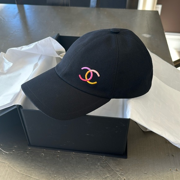 Chanel coco beach black baseball cap hat rainbow logo one size fits all beach - Picture 1 of 8